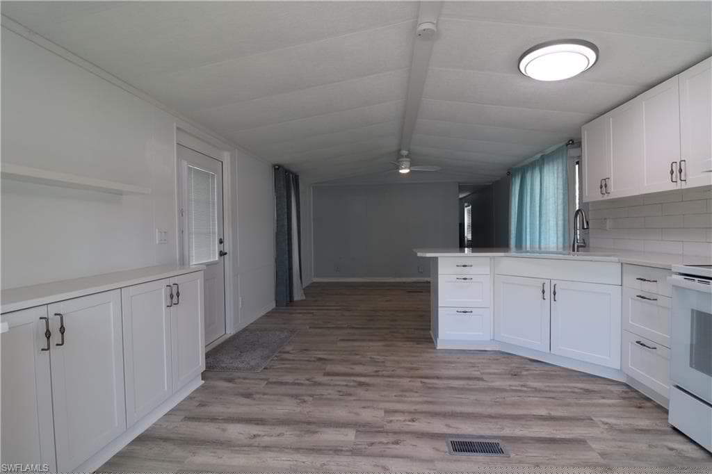 221 Grassy Key Ln 174, Naples, FL 34114-13