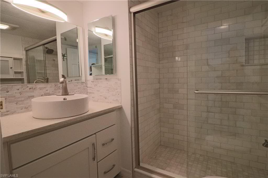 221 Grassy Key Ln 174, Naples, FL 34114-22