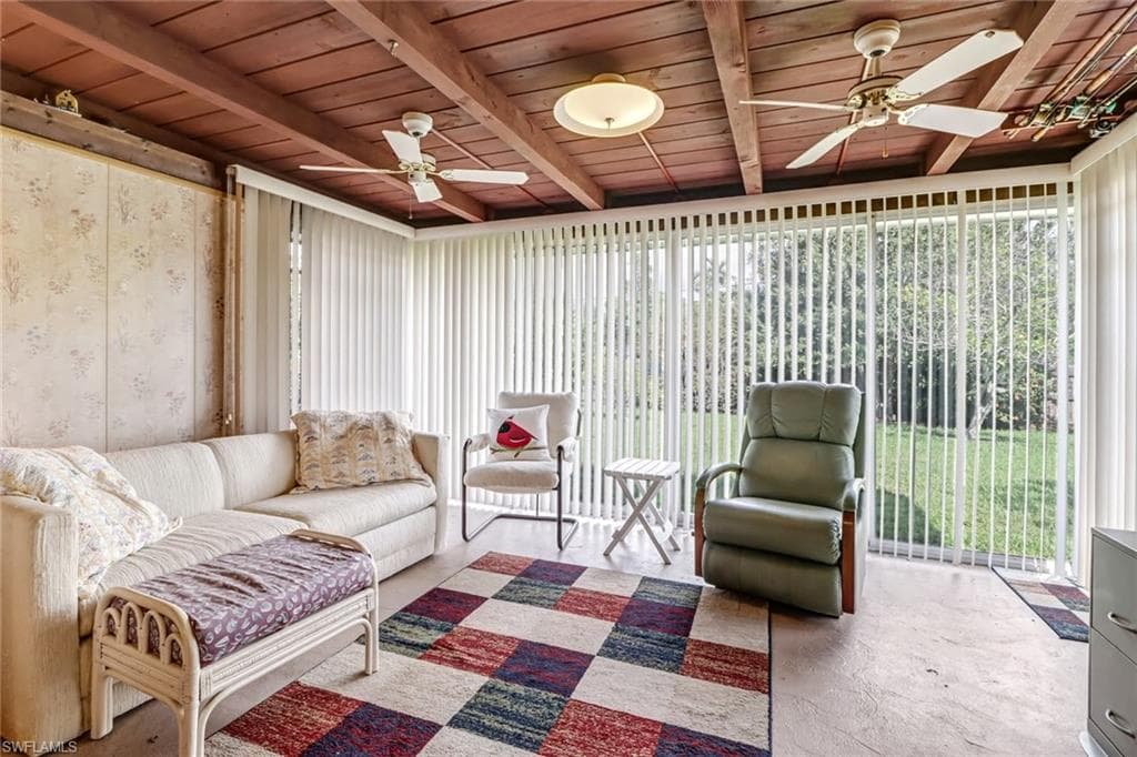 3910 14th St N, Naples, FL 34103-14