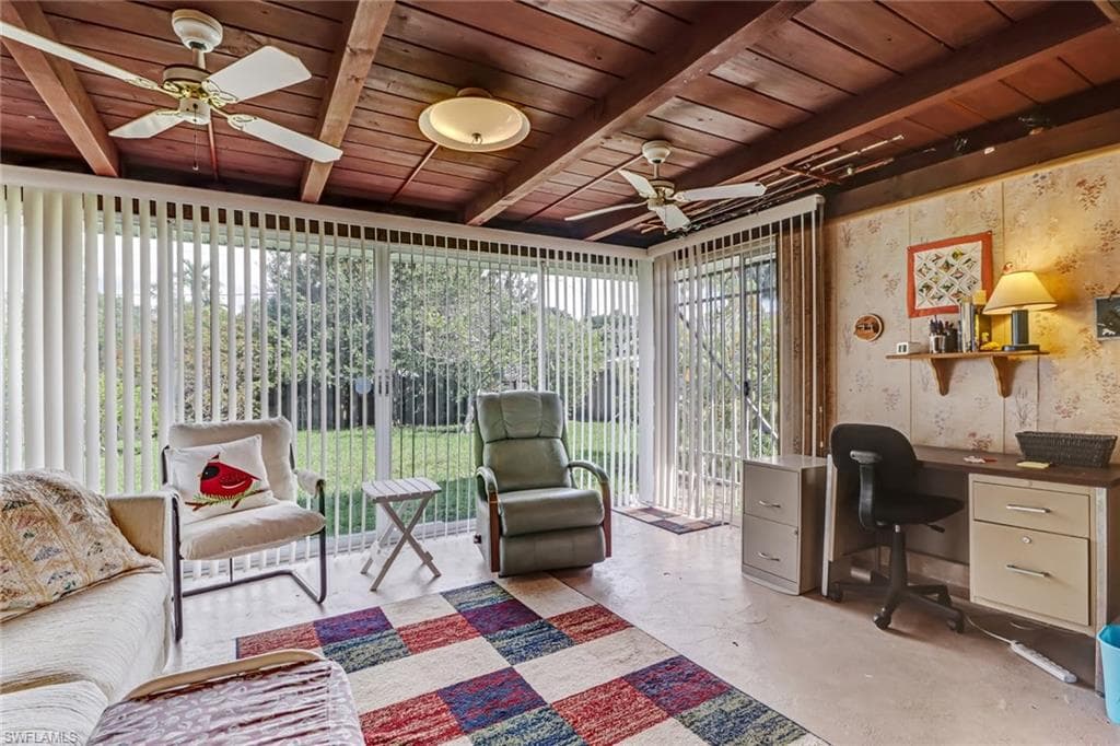 3910 14th St N, Naples, FL 34103-15