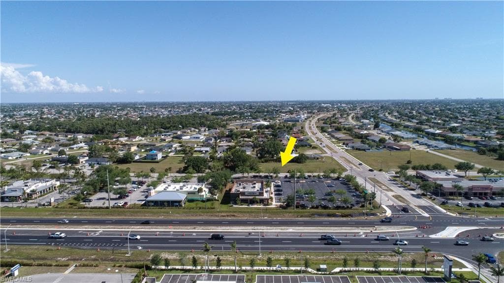 758 4th St, Cape Coral, FL 33991-1