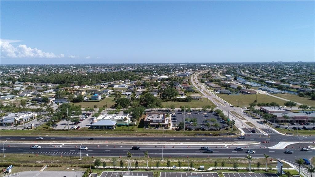 758 4th St, Cape Coral, FL 33991-3