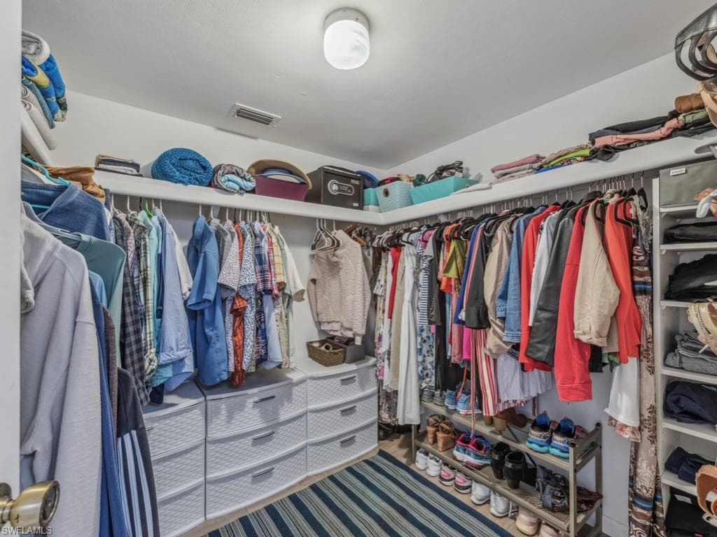 168 Palm Dr 3043, Naples, FL 34112-14