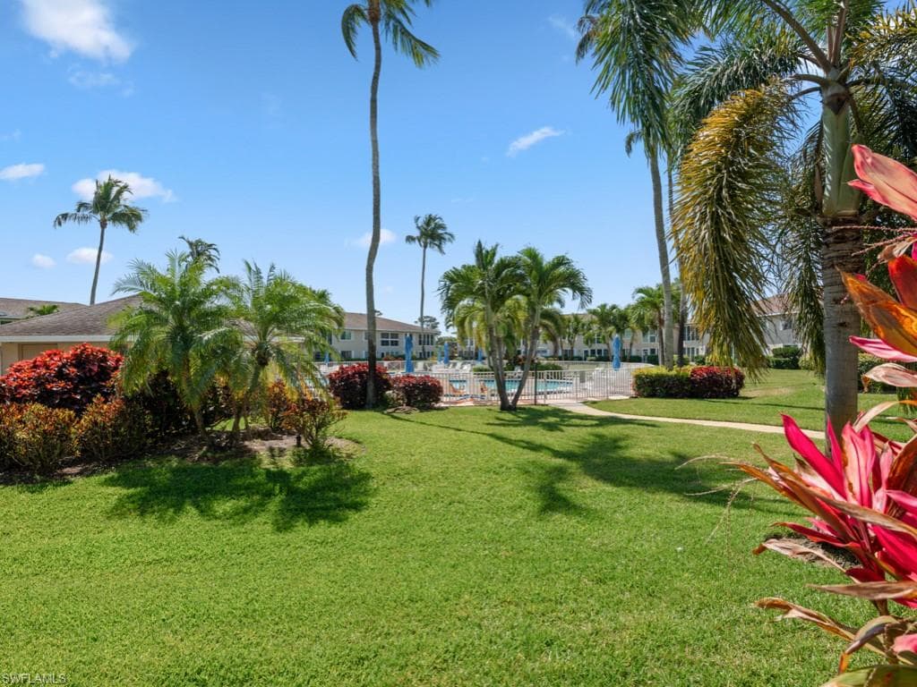 168 Palm Dr 3043, Naples, FL 34112-18