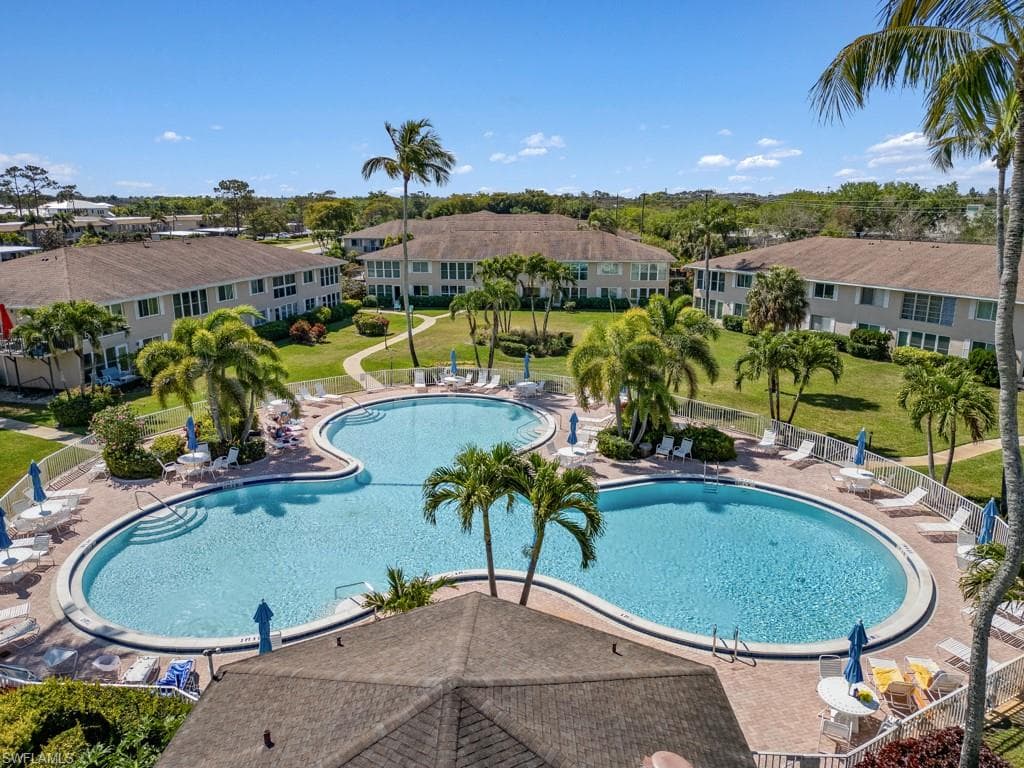 168 Palm Dr 3043, Naples, FL 34112-3
