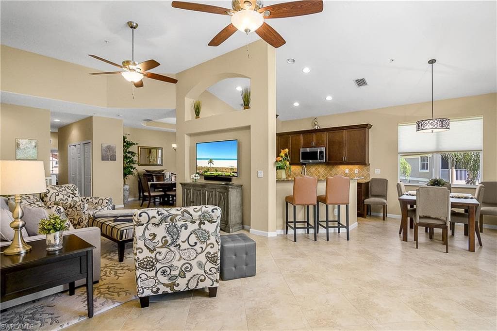 6649 Alden Woods Cir 201, Naples, FL 34113-10