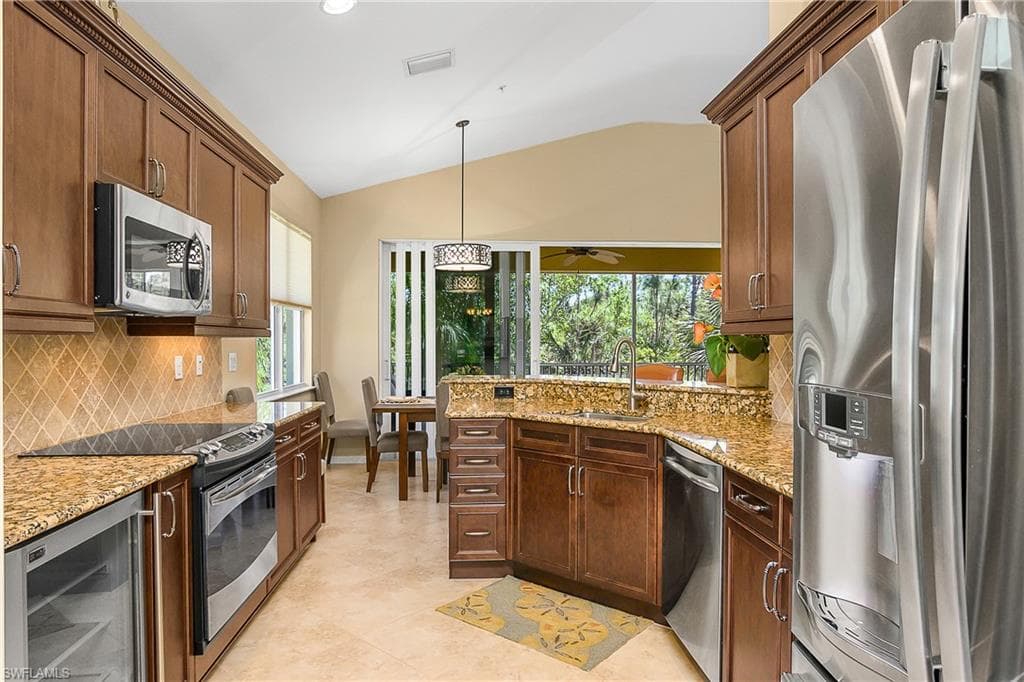6649 Alden Woods Cir 201, Naples, FL 34113-16
