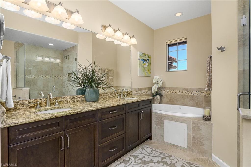 6649 Alden Woods Cir 201, Naples, FL 34113-24