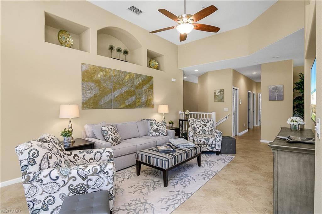 6649 Alden Woods Cir 201, Naples, FL 34113-7