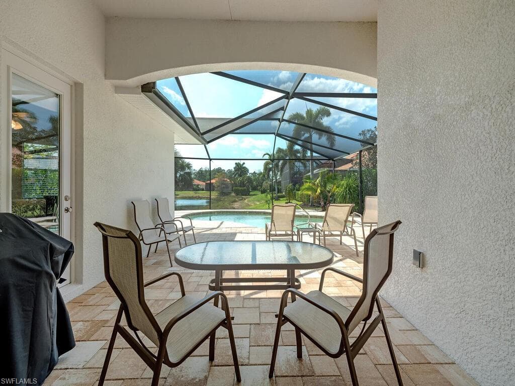 7826 Martino Cir, Naples, FL 34112-16