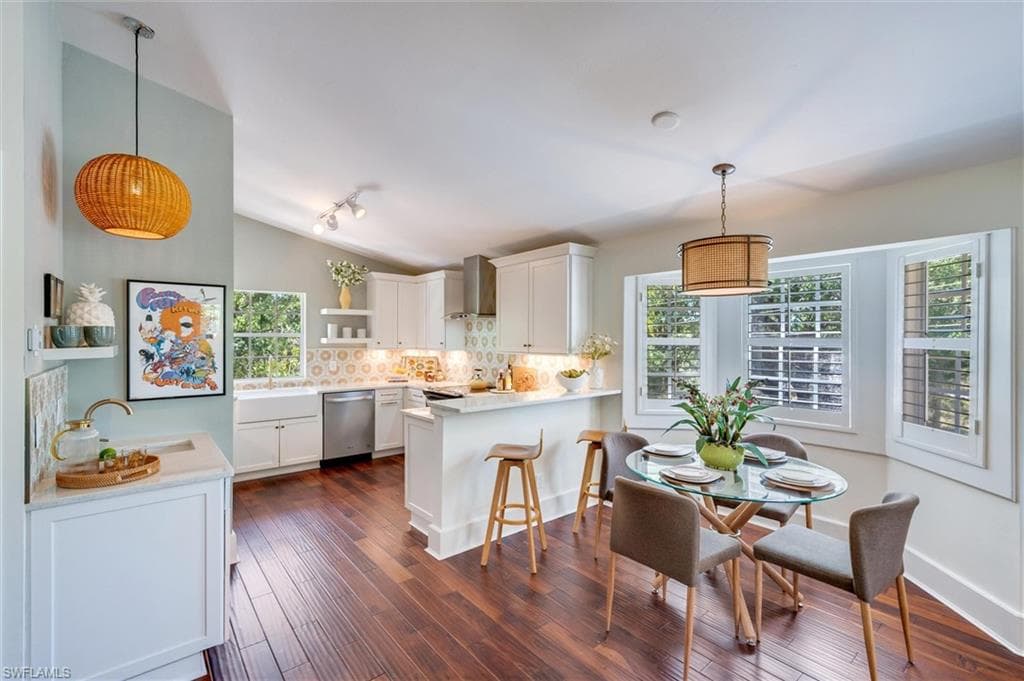 2800 Lakeview Dr 5, Naples, FL 34112-10