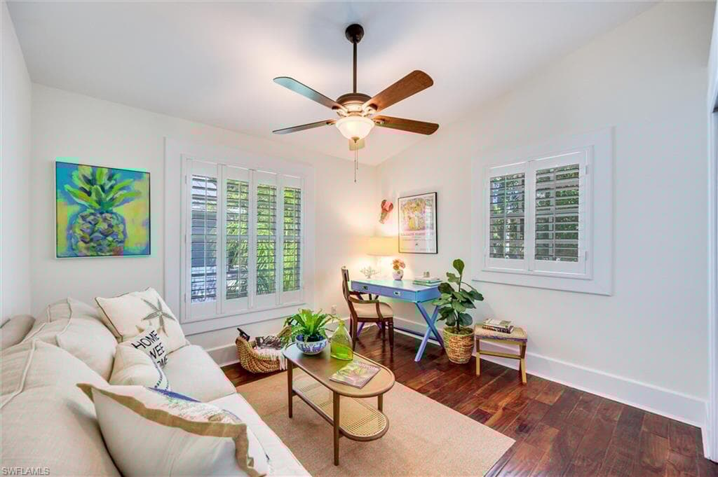 2800 Lakeview Dr 5, Naples, FL 34112-17