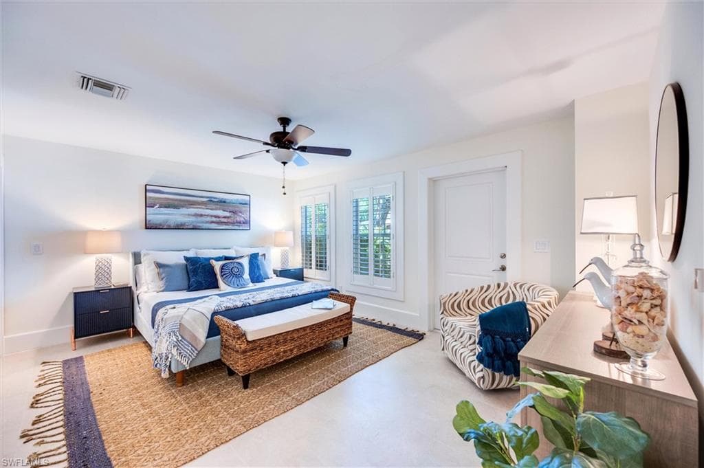 2800 Lakeview Dr 5, Naples, FL 34112-18