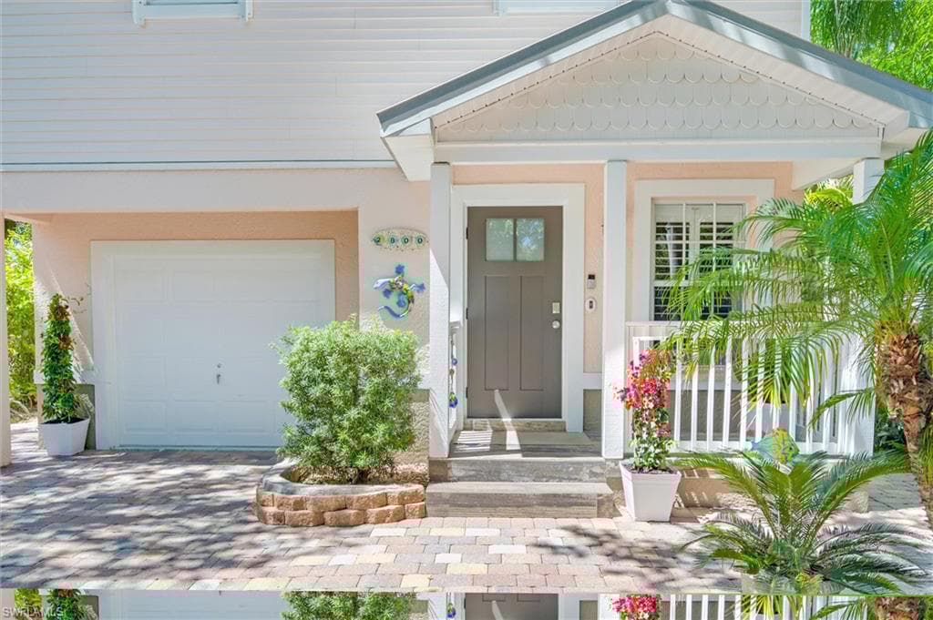 2800 Lakeview Dr 5, Naples, FL 34112-4