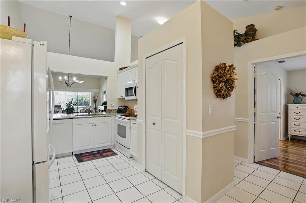 6103 Thresher Dr 102, Naples, FL 34112-11