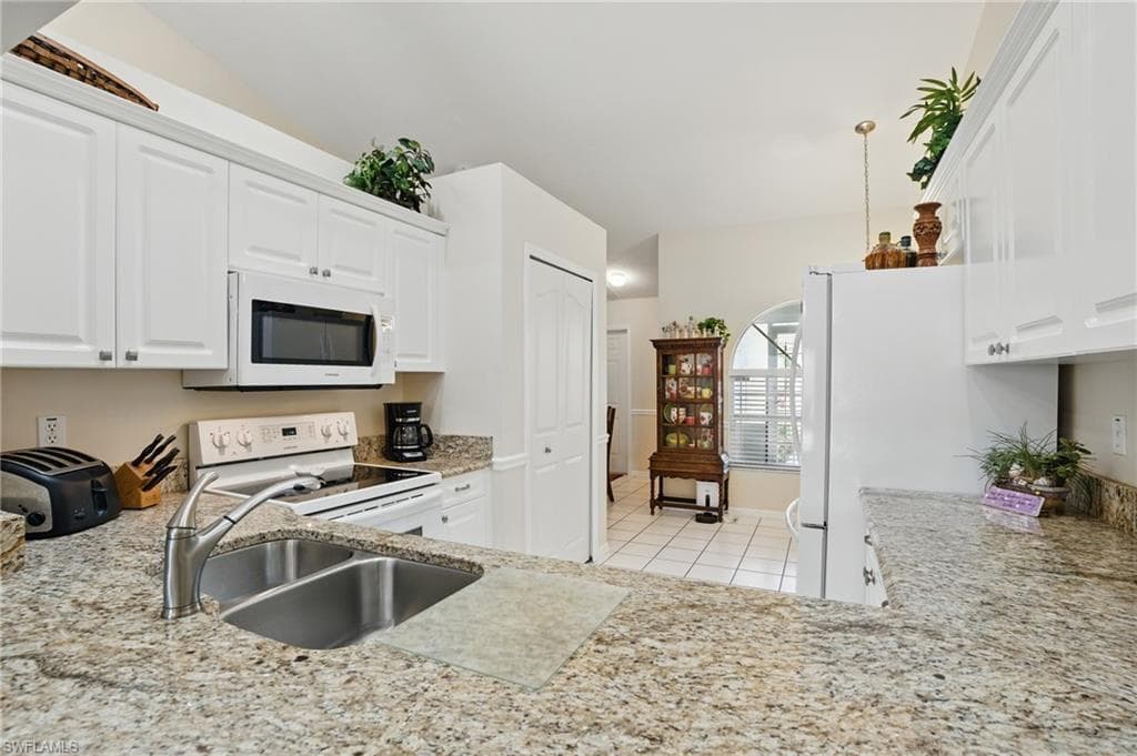 6103 Thresher Dr 102, Naples, FL 34112-12