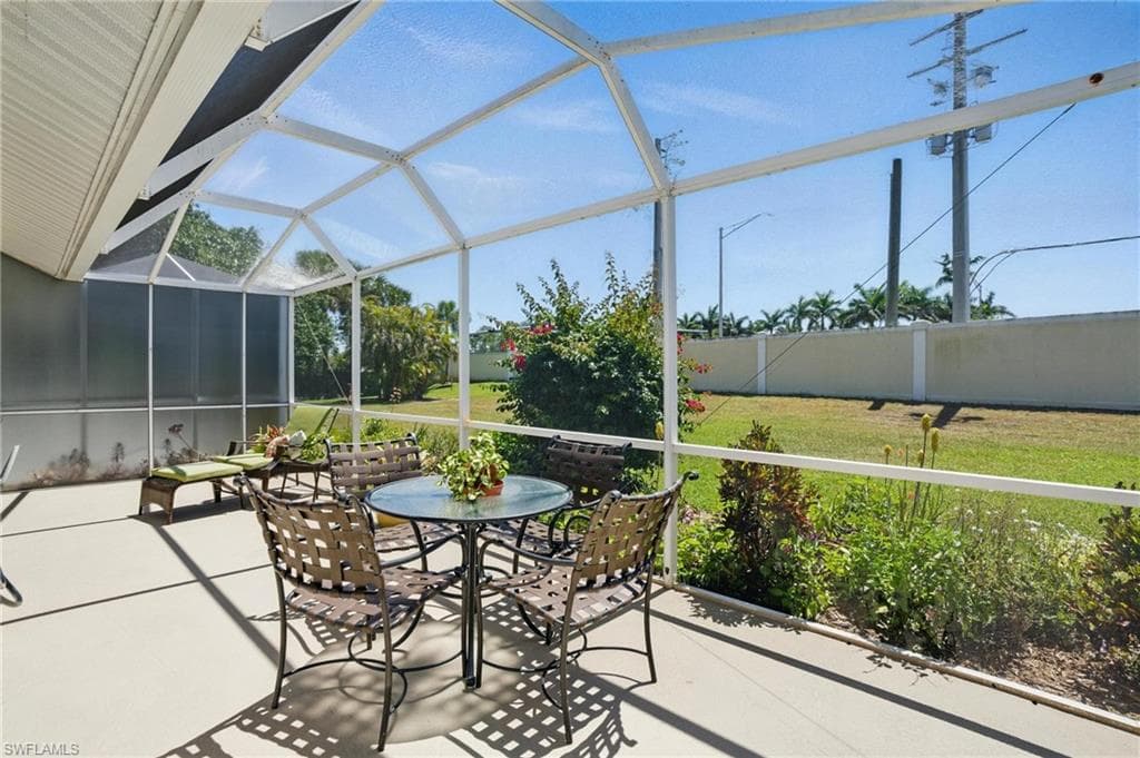 6103 Thresher Dr 102, Naples, FL 34112-28