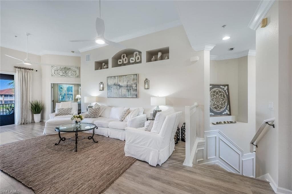 6666 Alden Woods Cir 201, Naples, FL 34113-9
