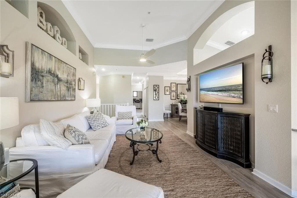 6666 Alden Woods Cir 201, Naples, FL 34113-2