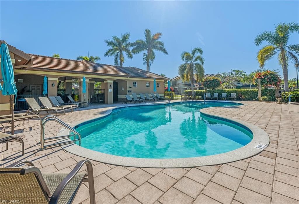 6666 Alden Woods Cir 201, Naples, FL 34113-38
