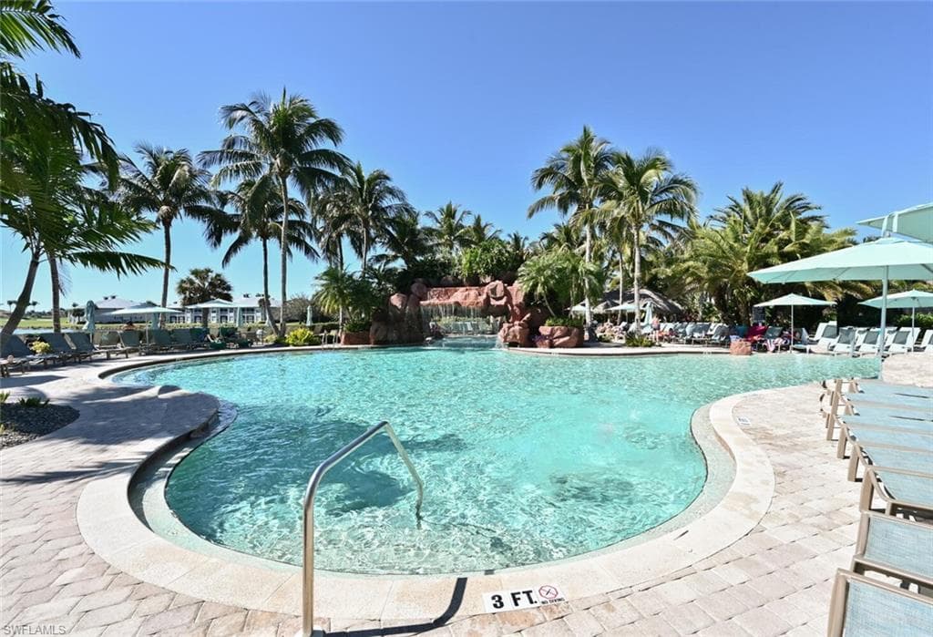 6666 Alden Woods Cir 201, Naples, FL 34113-43
