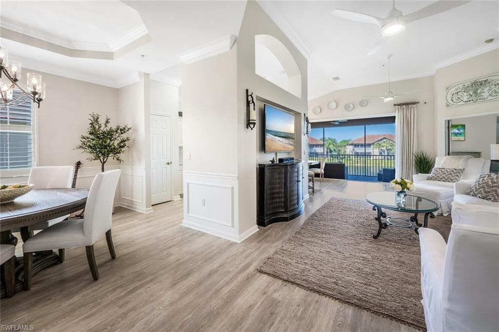 6666 Alden Woods Cir 201, Naples, FL 34113-7