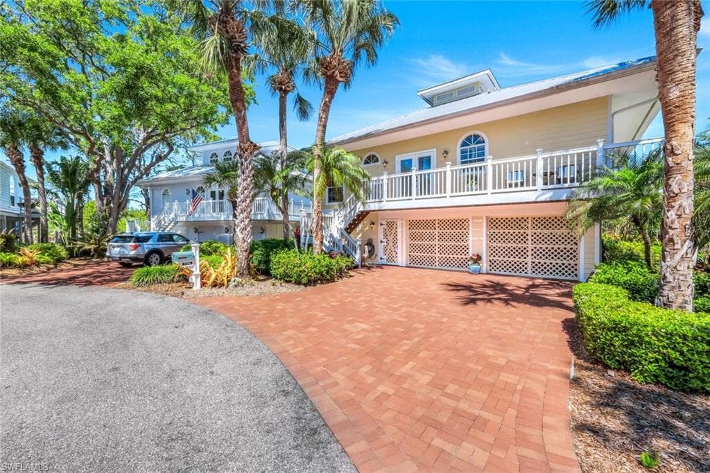 3786 Cracker Way, Bonita Springs, FL 34134-3