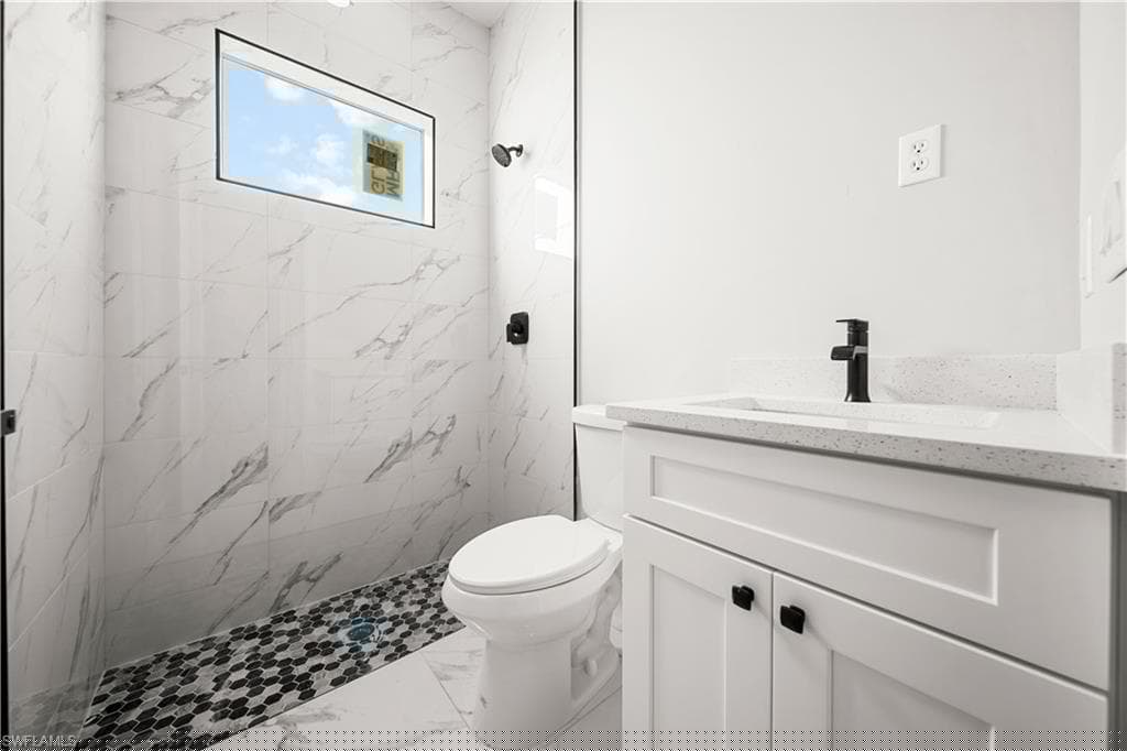 767 Silverstar Ave, Lehigh Acres, FL 33974-18