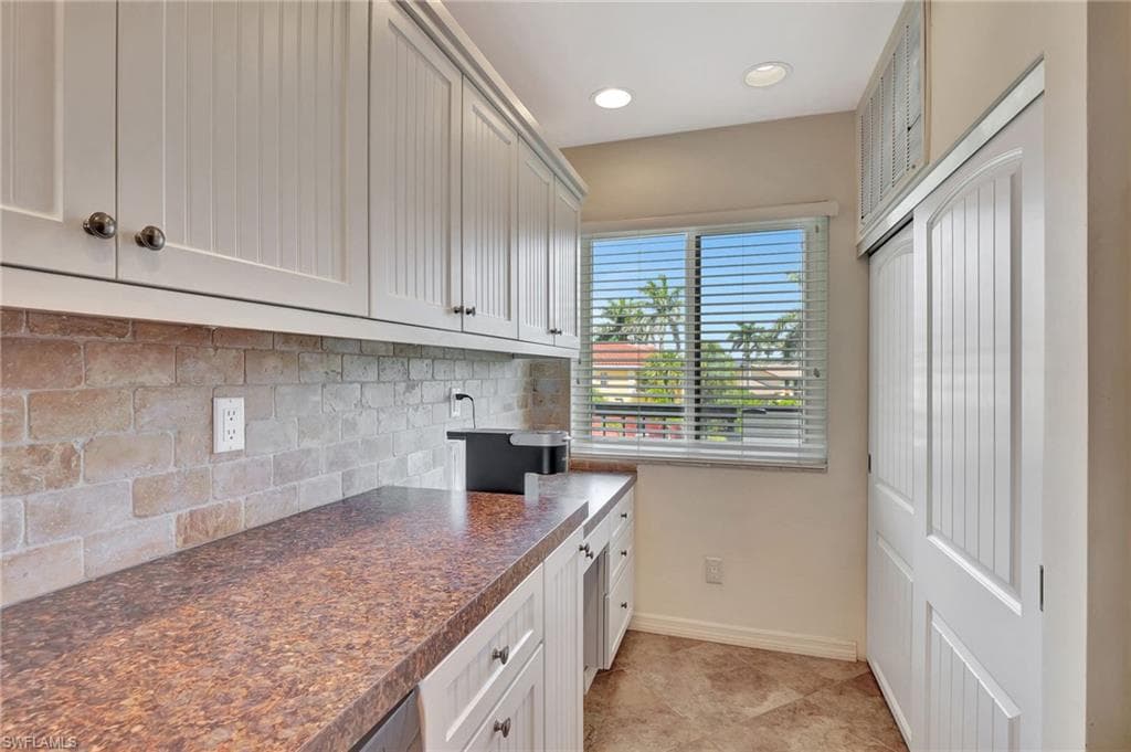 750 Elkcam Cir 318, Marco Island, FL 34145-21
