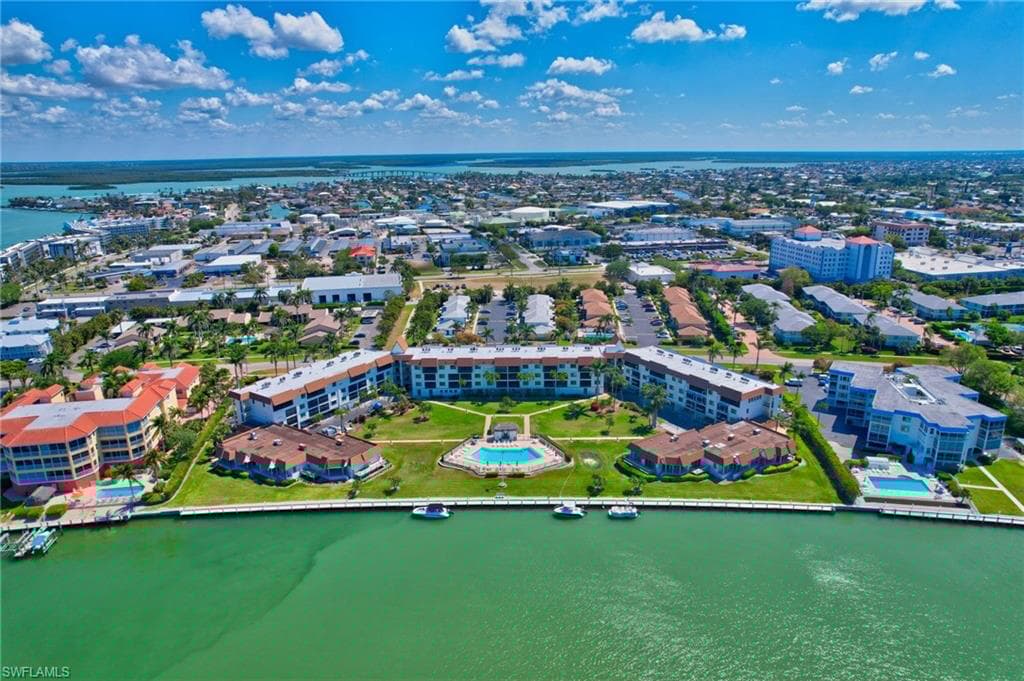 750 Elkcam Cir 318, Marco Island, FL 34145-37