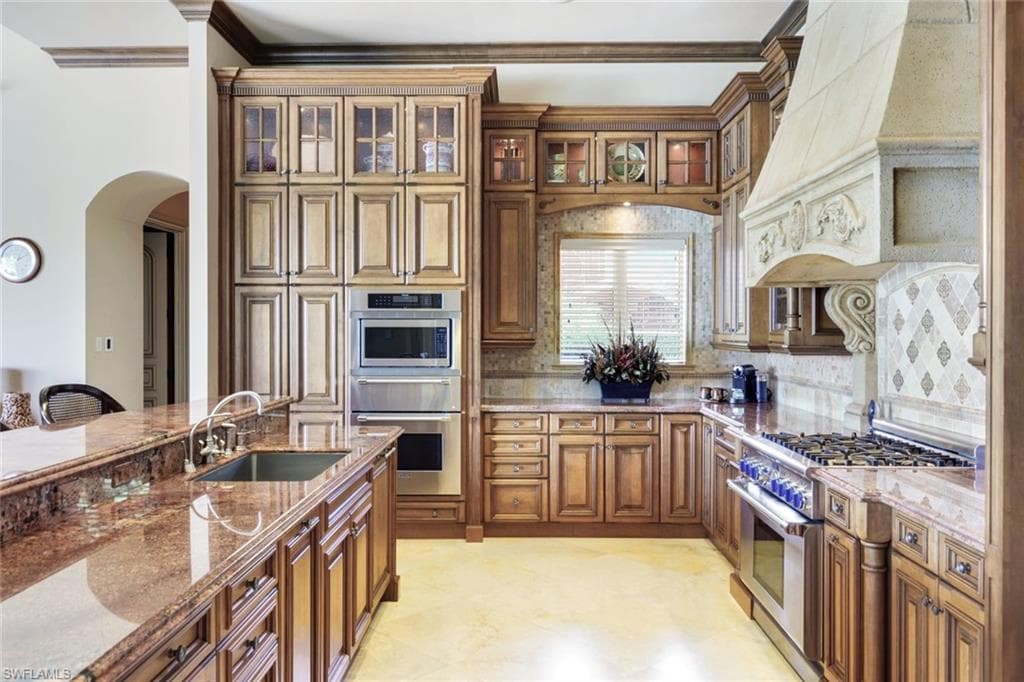 580 Heathwood Dr, Marco Island, FL 34145-10