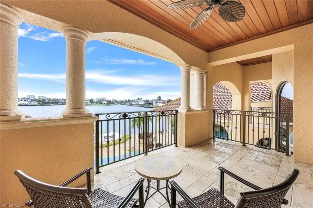 580 Heathwood Dr, Marco Island, FL 34145-23
