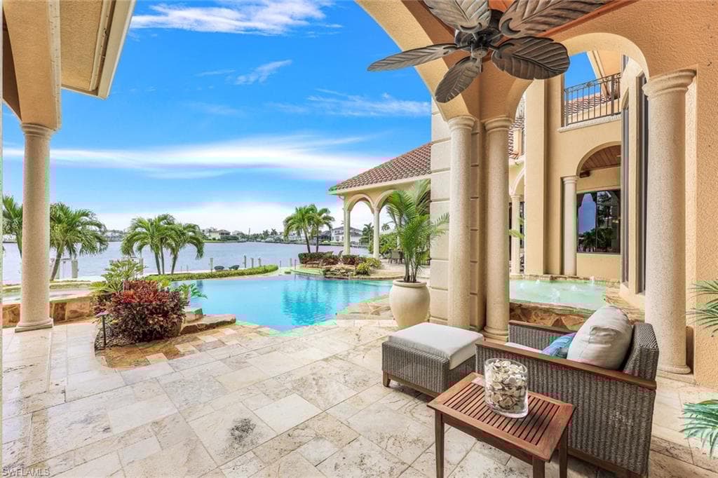 580 Heathwood Dr, Marco Island, FL 34145-25