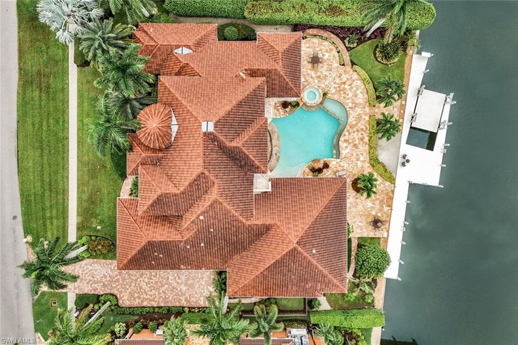 580 Heathwood Dr, Marco Island, FL 34145-37