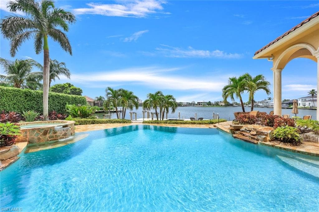 580 Heathwood Dr, Marco Island, FL 34145-4