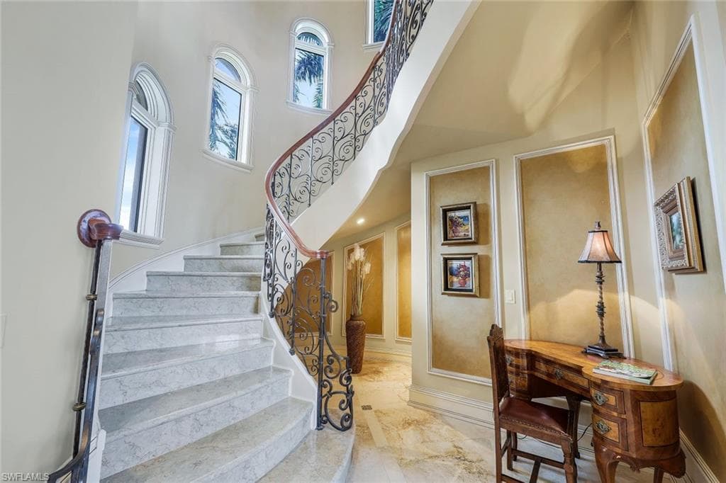 580 Heathwood Dr, Marco Island, FL 34145-4