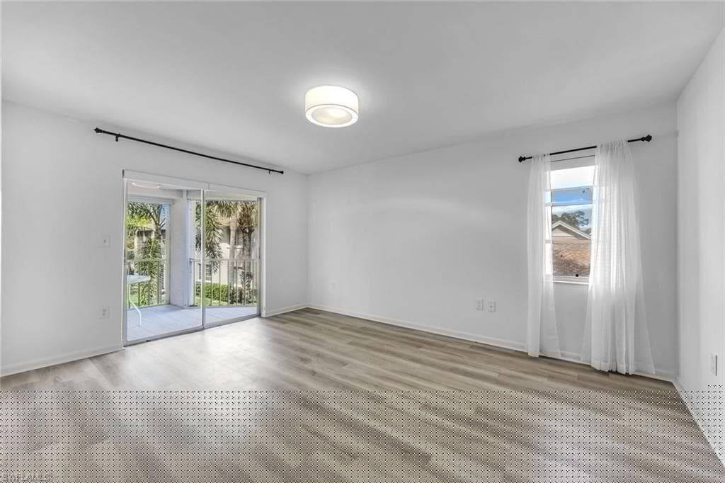 3200 Binnacle Dr B4, Naples, FL 34103-9