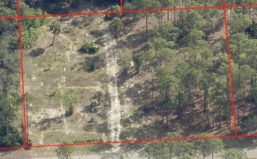 1618 Greenwood Ave, Lehigh Acres, FL 33972-3