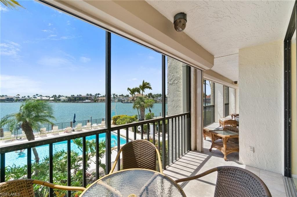 838 Elkcam Cir 208, Marco Island, FL 34145-24