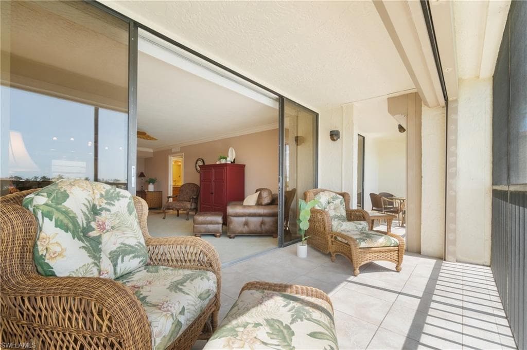 838 Elkcam Cir 208, Marco Island, FL 34145-28