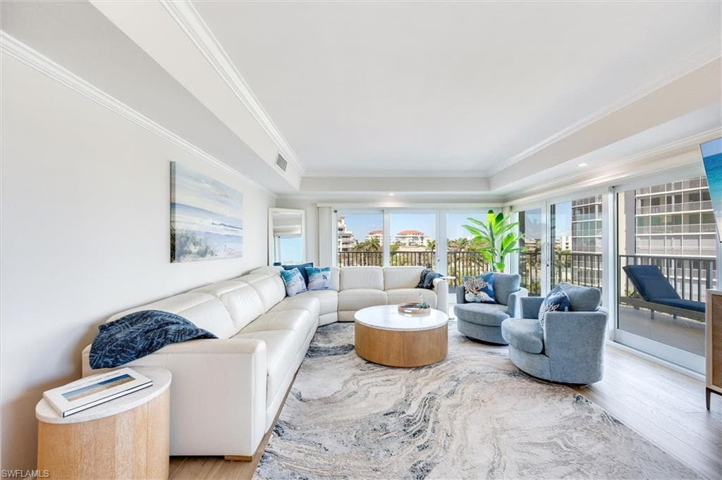 1036 Collier Blvd B302, Marco Island, FL 34145-9