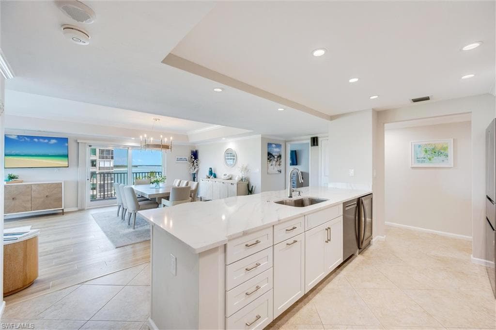 1036 Collier Blvd B302, Marco Island, FL 34145-25
