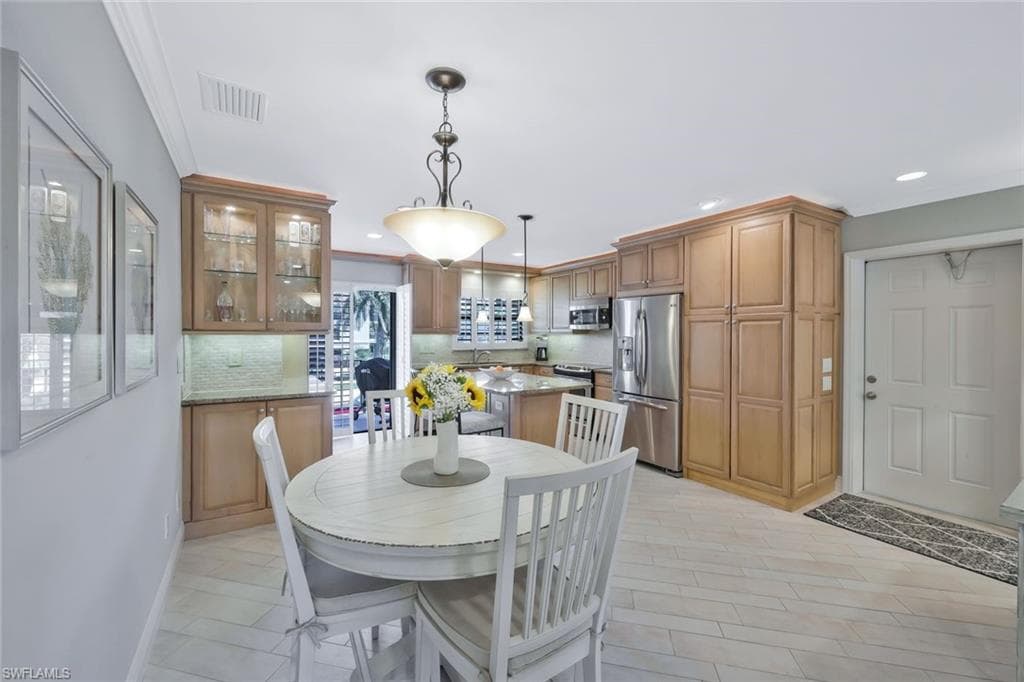 900 Huron Ct C3, Marco Island, FL 34145-9