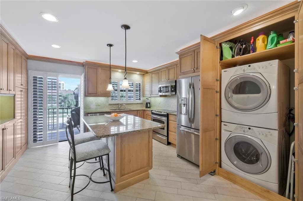 900 Huron Ct C3, Marco Island, FL 34145-10