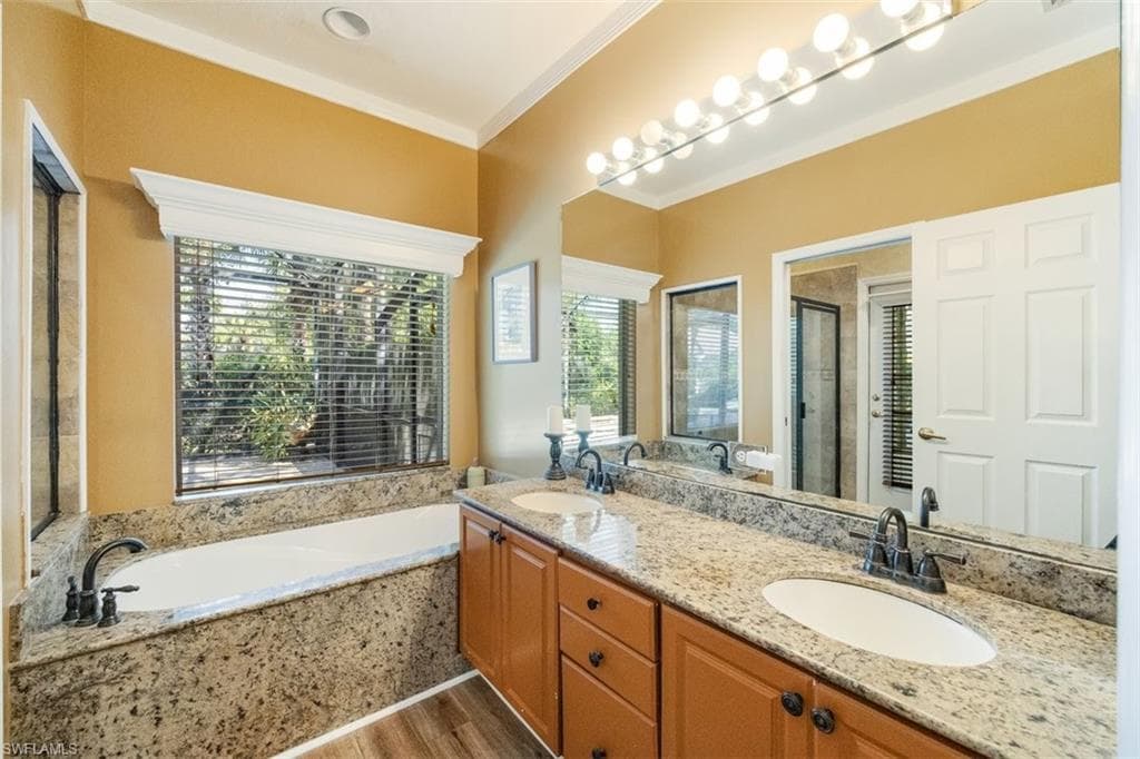 12915 Brynwood Preserve Ln, Naples, FL 34105-18