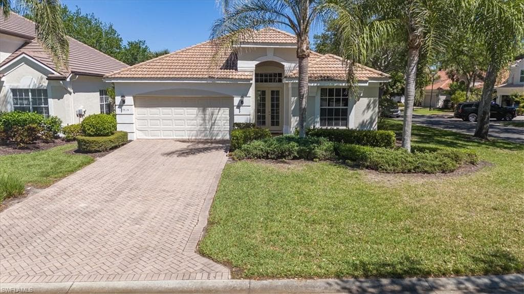 12915 Brynwood Preserve Ln, Naples, FL 34105-2
