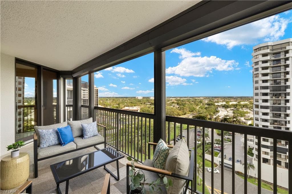 6075 Pelican Bay Blvd 1203, Naples, FL 34108-12