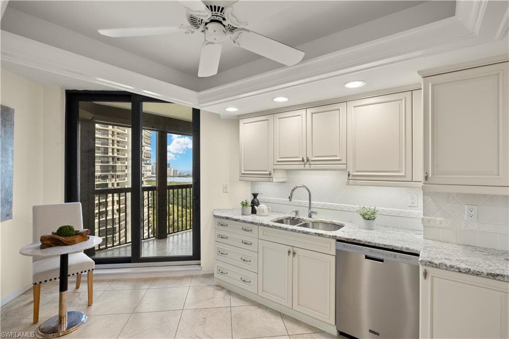 6075 Pelican Bay Blvd 1203, Naples, FL 34108-5