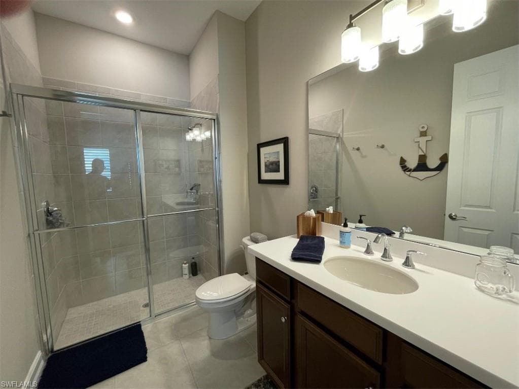 14757 Leeward Dr, Naples, FL 34114-16