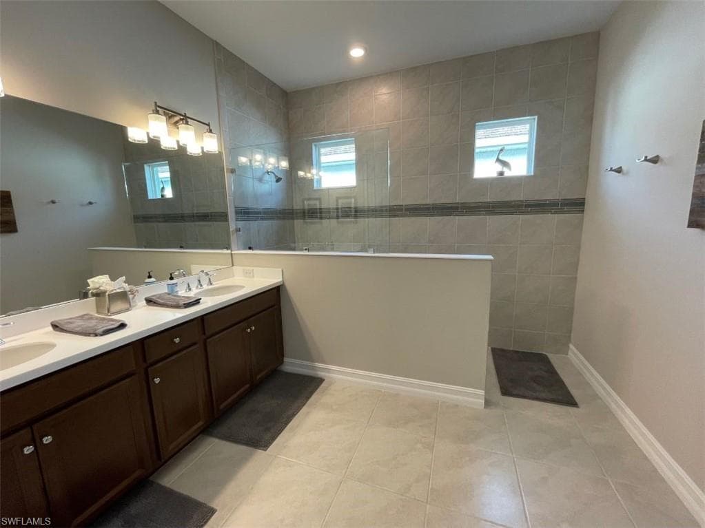 14757 Leeward Dr, Naples, FL 34114-23